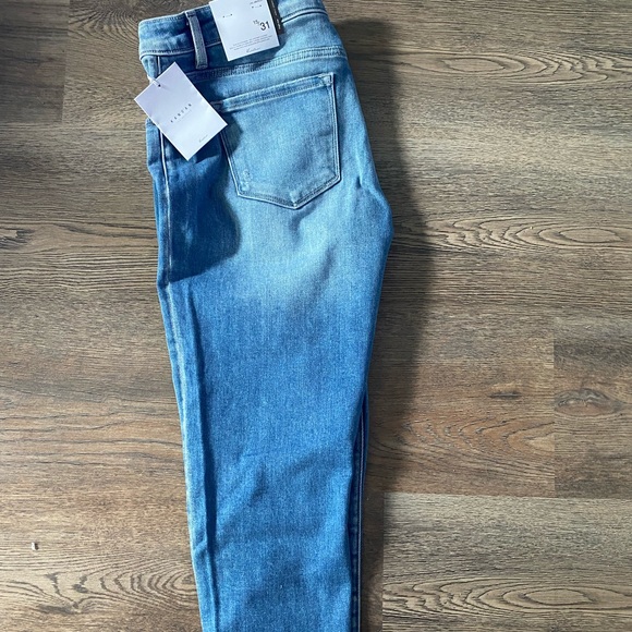 NWT - Kancan High Rise Skinny Jeans Frayed Ankle - Picture 2 of 2